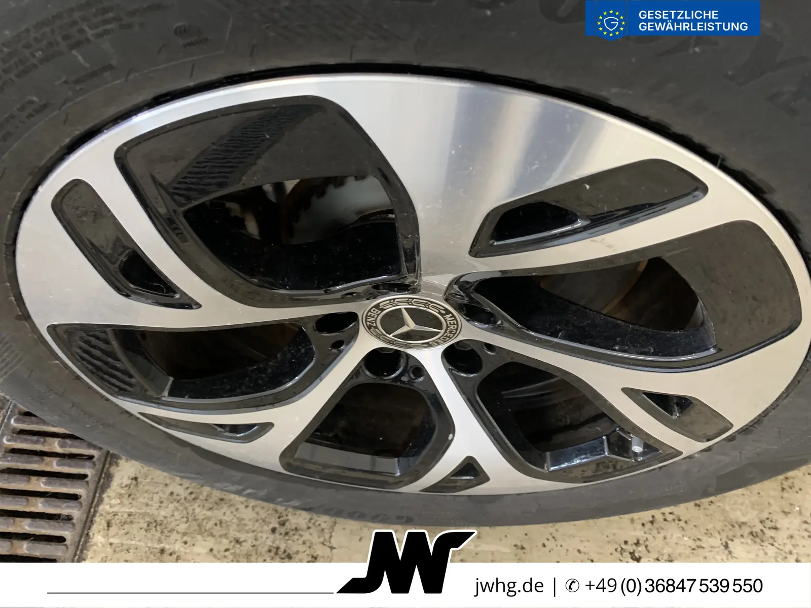 Mercedes-Benz GLC 4x4 2,0 245 kW Automatik Baujahr 2023, schwarz, 63.500 km, Deutschland — Foto 9 von 17